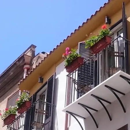 Apartament Divisi9 - Historic Center Palermo